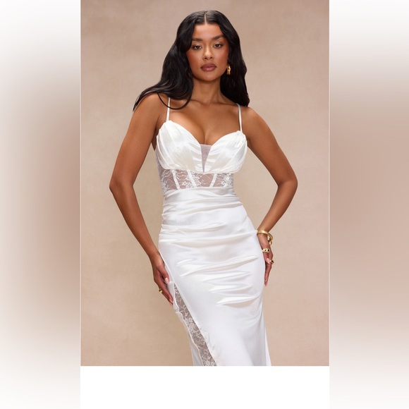 NWT Fashion Nova Lucinda satin gown off white lace wedding dress bride spandex - Picture 3 of 7